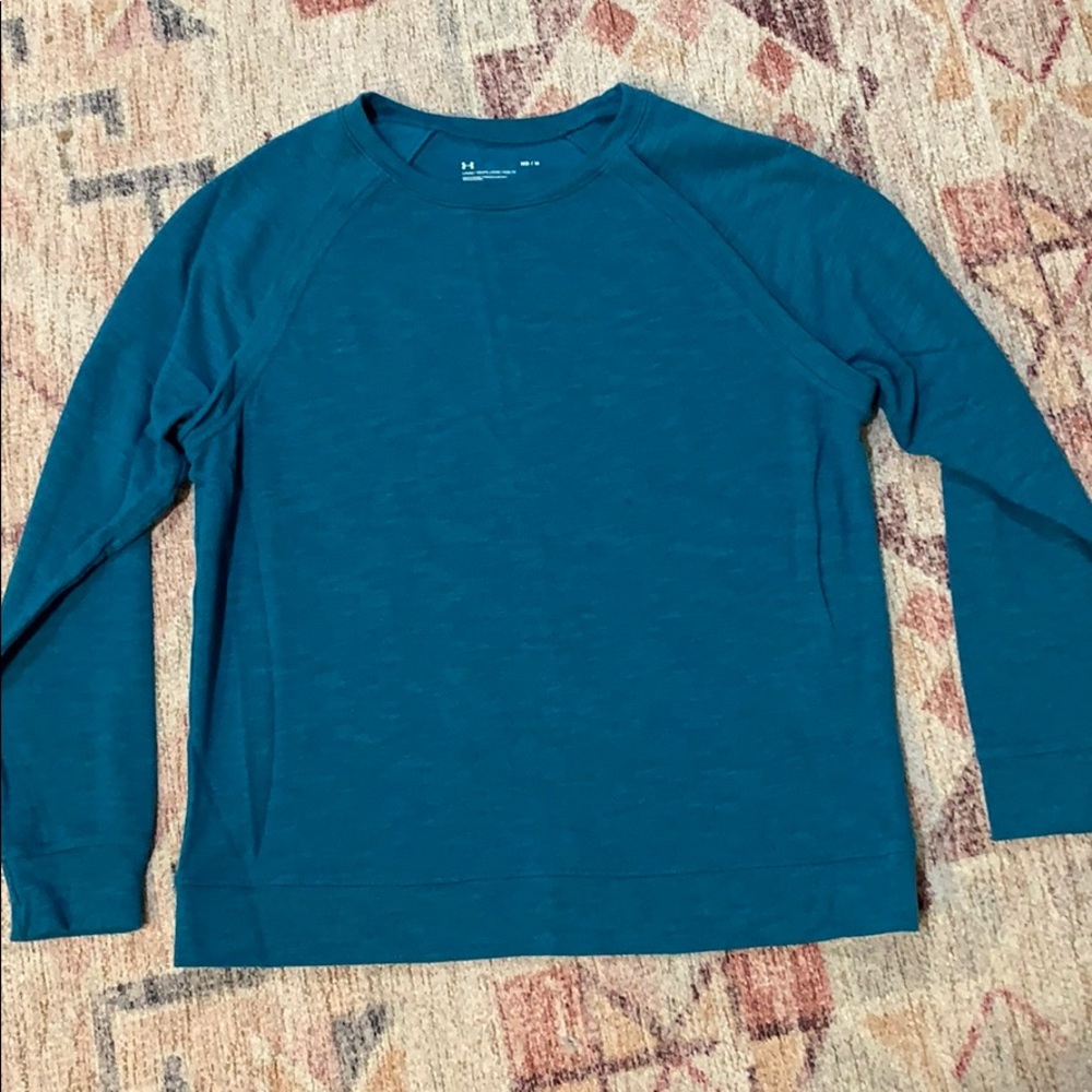 Under Armour sweatshirt